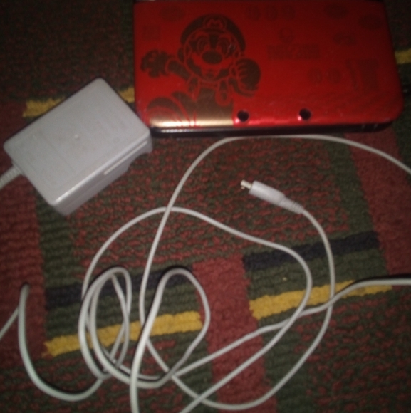 Nintendo 3DS - Picture 2 of 4